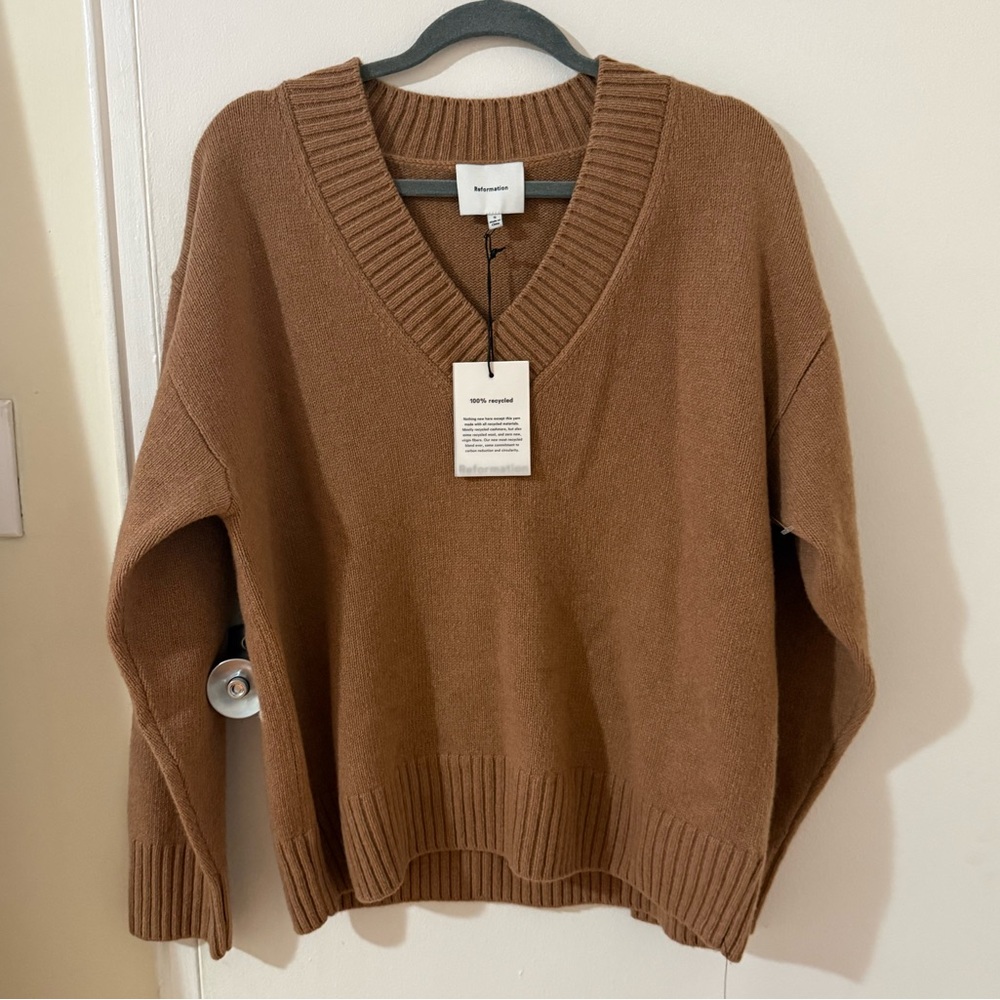 Reformation Jadey V Neck Cashmere Sweater